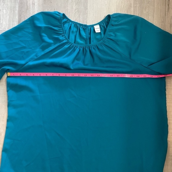 Old Navy XL scope necked blouse. Lagoon blue color - Picture 3 of 10